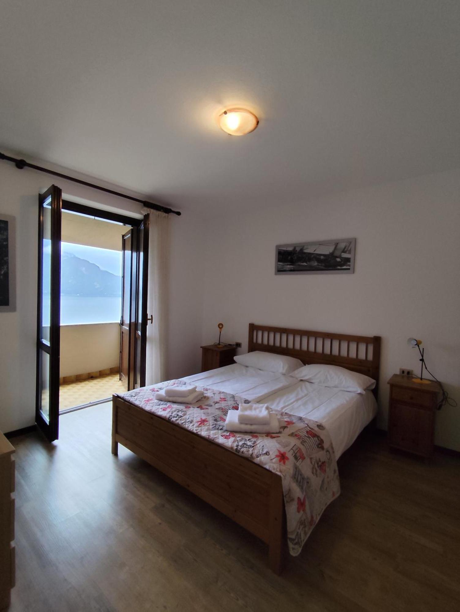 Casa Sofie E Charlotte Apartment Varenna Bagian luar foto