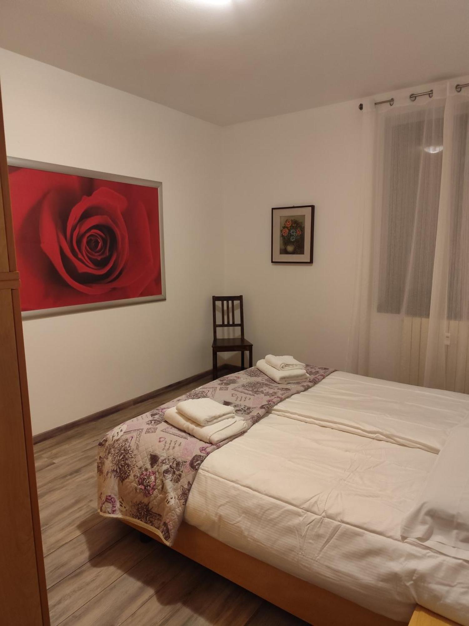 Casa Sofie E Charlotte Apartment Varenna Bagian luar foto